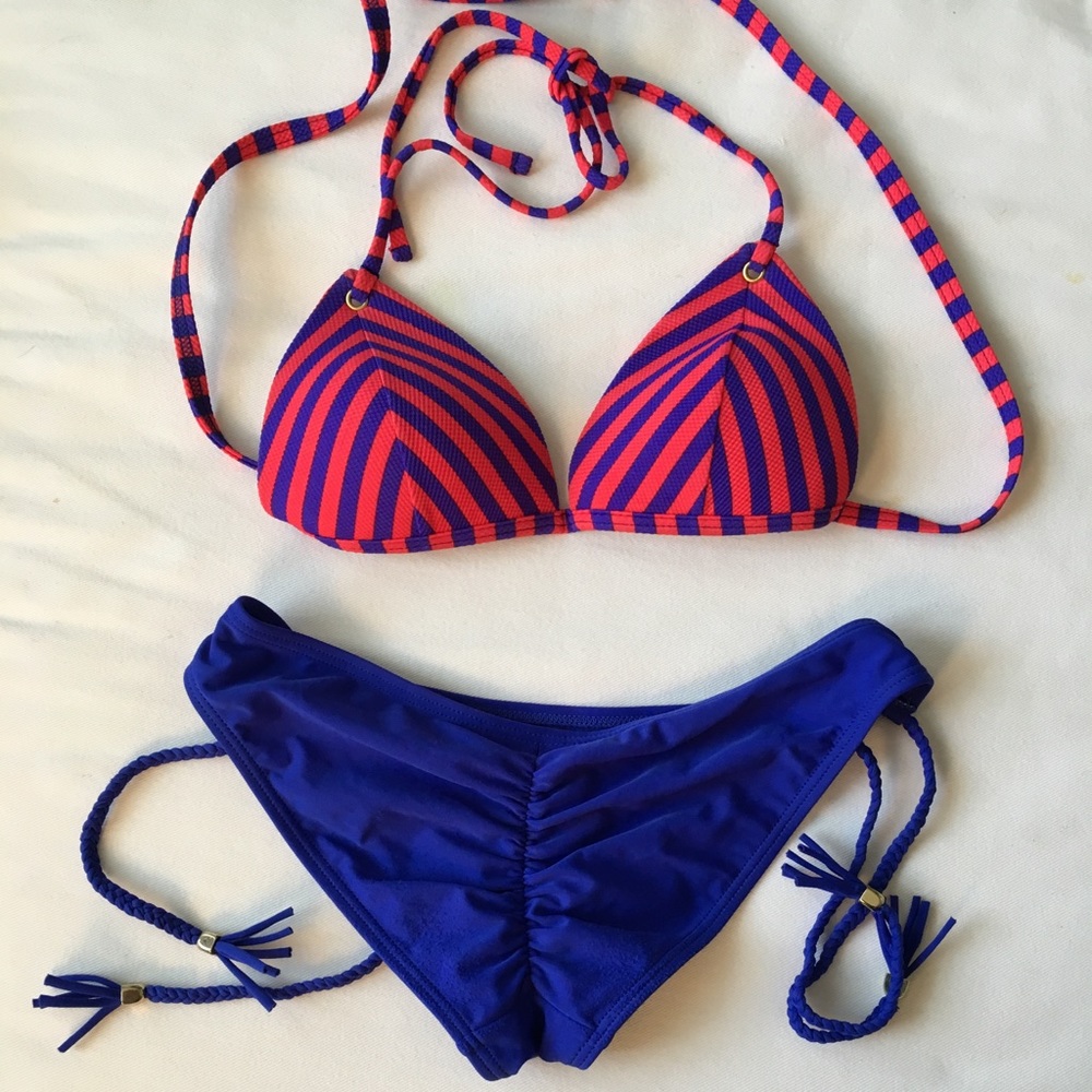 Cute nautical bikini⚓️🛥 - Picture 2 of 3